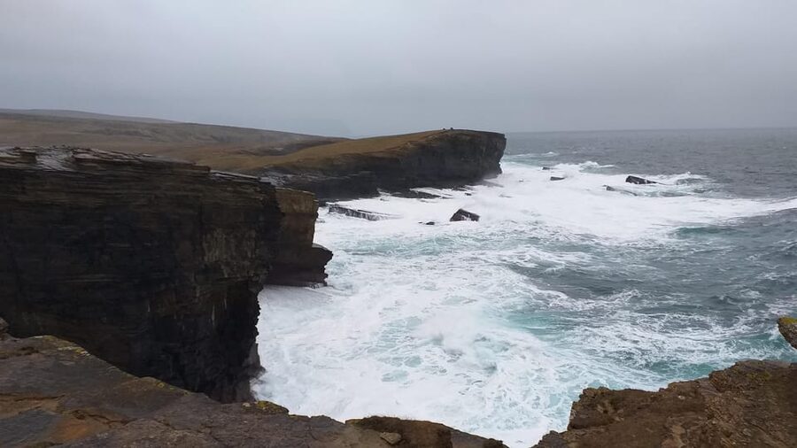 Orkney Day Trip: Meets the Scrabster - Stromness Ferry - Yesnaby brings the sea into the itinerary