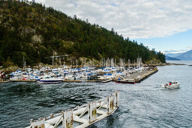 Photography, Hiking & Ferry to Bowen Island - Snug Cove gives you a gentle start