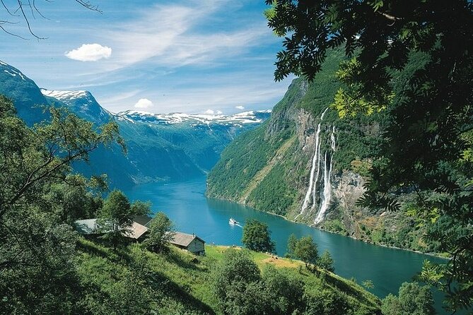 Private Full Day Ferry Trip To Geirangerfjord From Ålesund - The one-hour Hellesylt to Geiranger ferry crossing