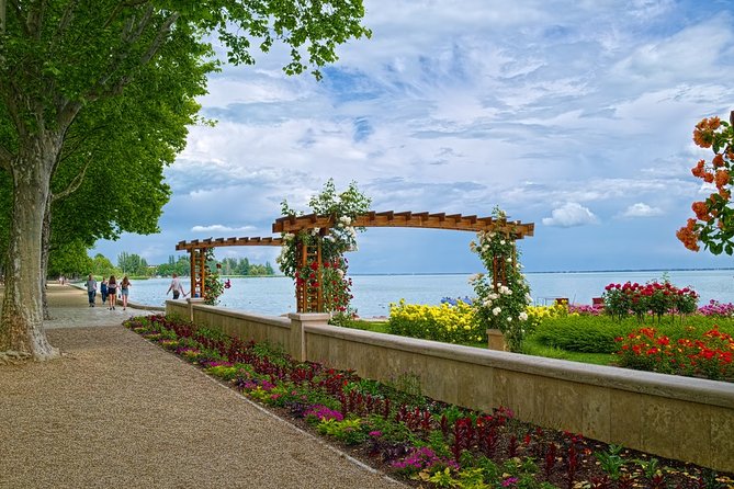 Private Full Day Lake Balaton tour with lunch & wine tasting,and with ferry ride - The ferry from Tihany to Szántód