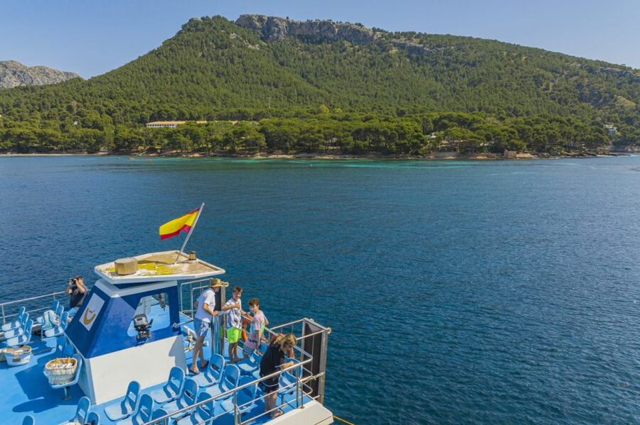 Puerto Pollença: Ferry to Formentor Beach - The crossing across Pollença Bay