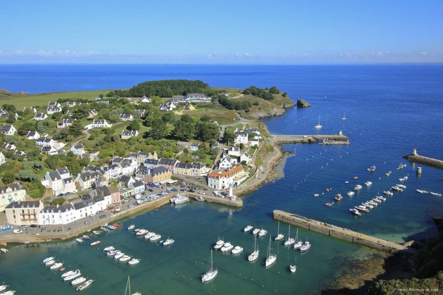 Quiberon: Ferry tickets from/to Belle-Île-en-Mer, Le Palais - Accessibility, pets, and practical limits