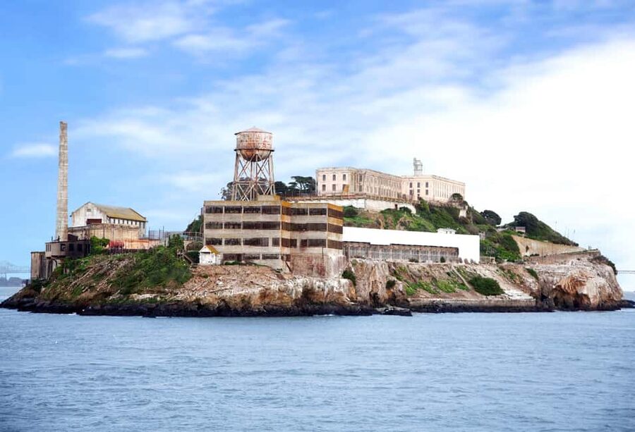 San Francisco: Alcatraz, Ferry & Audio Tour w/ Night Option - Comfort, access, and what to bring