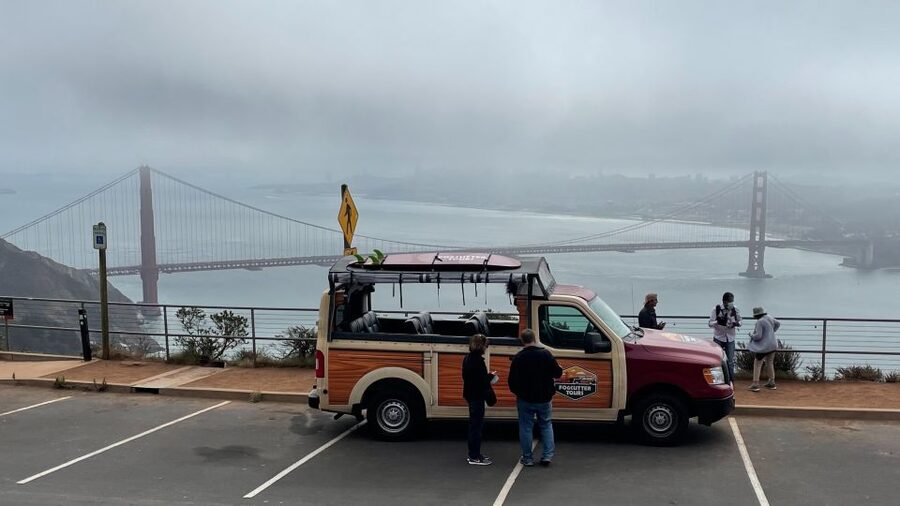 San Francisco: City Highlights Tour with Alcatraz Ferry - A fast start with a personal feel