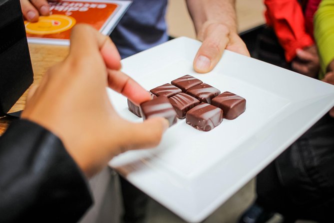 San Francisco Food Tour: Ferry Building and Ferry Plaza Farmers Market - How much walking and standing should you expect?