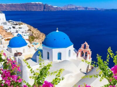 Santorini Guided Day Trip From Crete with Ferry Tickets