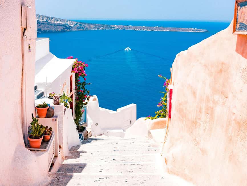Santorini Guided Day Trip From Crete with Ferry Tickets - The optional volcano and hot springs boat