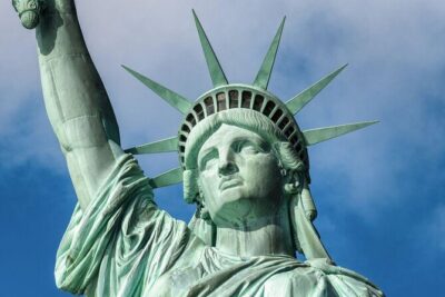 Statue of Liberty and Ellis Island Guided Tour with Ferry