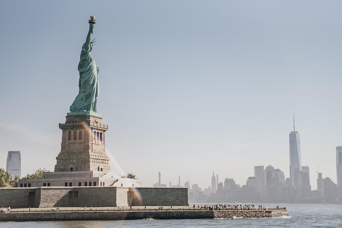 Statue of Liberty and Ellis Island Guided Tour with Ferry - Choosing the two-hour or four-hour option