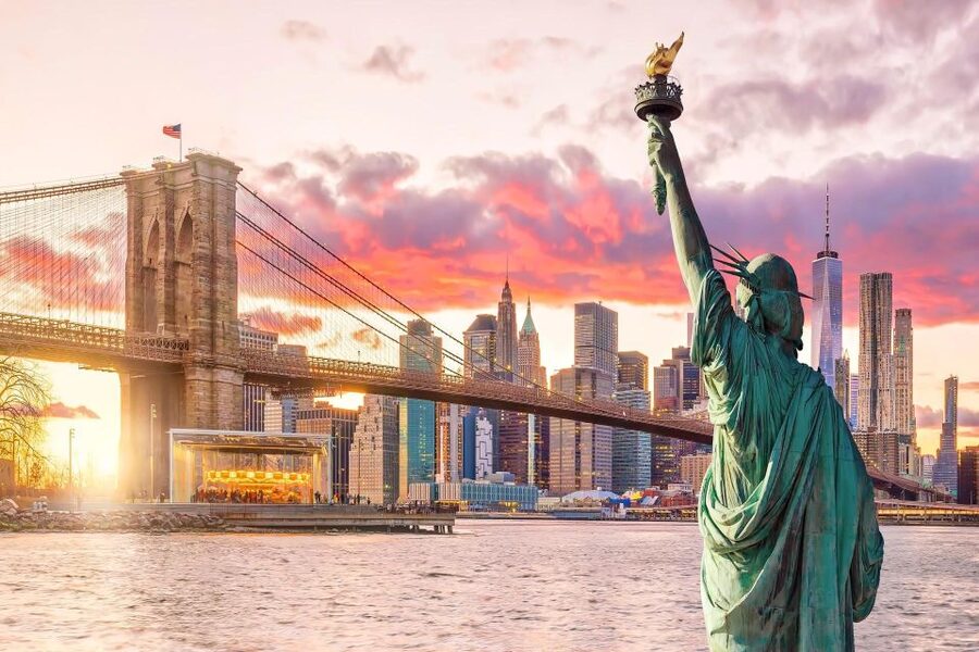 Statue of Liberty & Ellis Island by Ferry with Private Guide - The ferry gives you the first great view