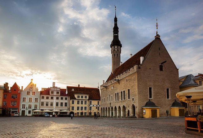 Tallinn Day Tour from Helsinki (Ferry Tickets+ Guiding+ Own Time) - Key points to know before you book