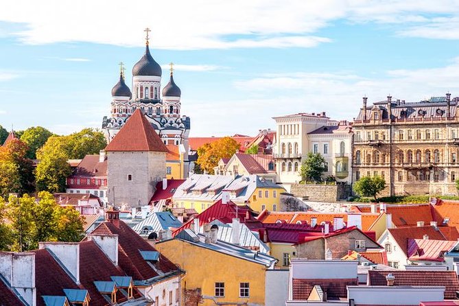 Tallinn Day Tour from Helsinki (Ferry Tickets+ Guiding+ Own Time) - Toompea Castle and Tallinn’s upper town