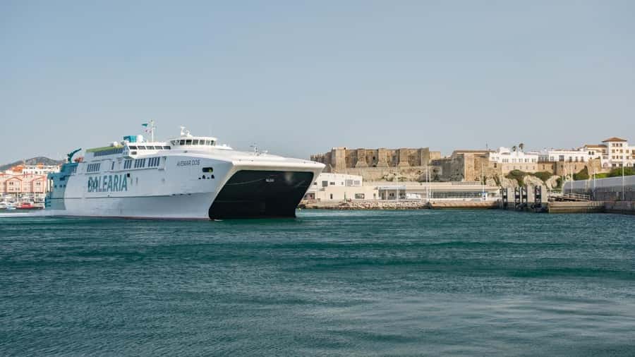 Tarifa: Day trip to Tangier by ferry with lunch and tour guide - Meeting the group at Tarifa port