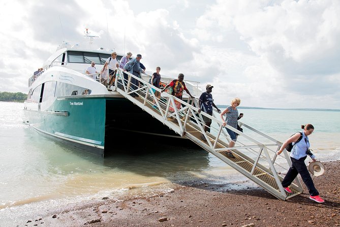 Tiwi Islands Cultural Experience from Darwin Including Ferry - Art, weaving, and meeting local Tiwi people