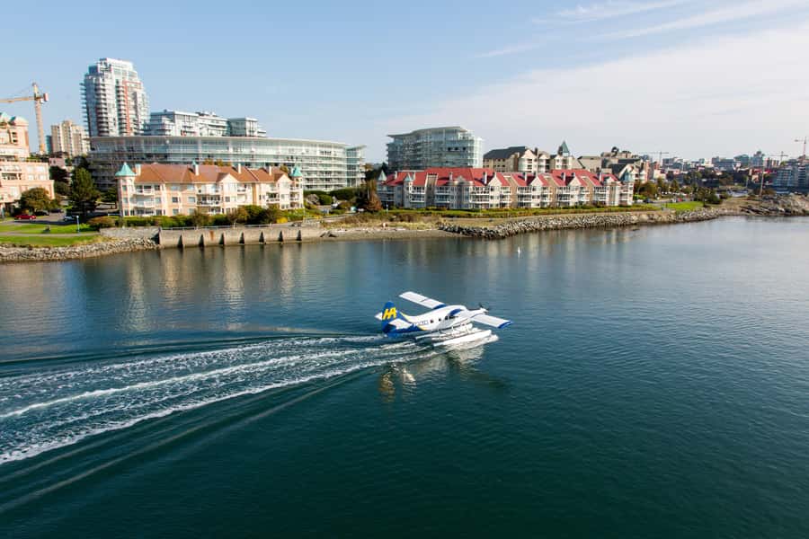 Vancouver: Victoria Seaplane Tour with Return Bus and Ferry - The coach transfer from downtown Victoria