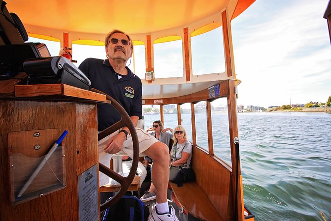 Victoria Bites and Sights Walking + Ferry (winter Sat, Sun) - Who should book this Victoria experience