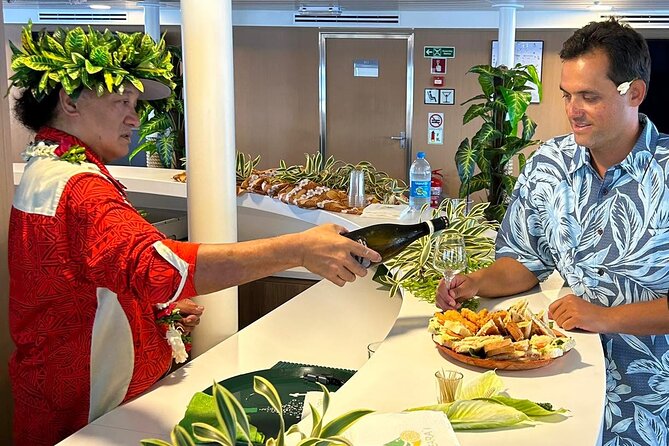 VIP Ferry crossing from Tahiti to Moorea - Key points at a glance