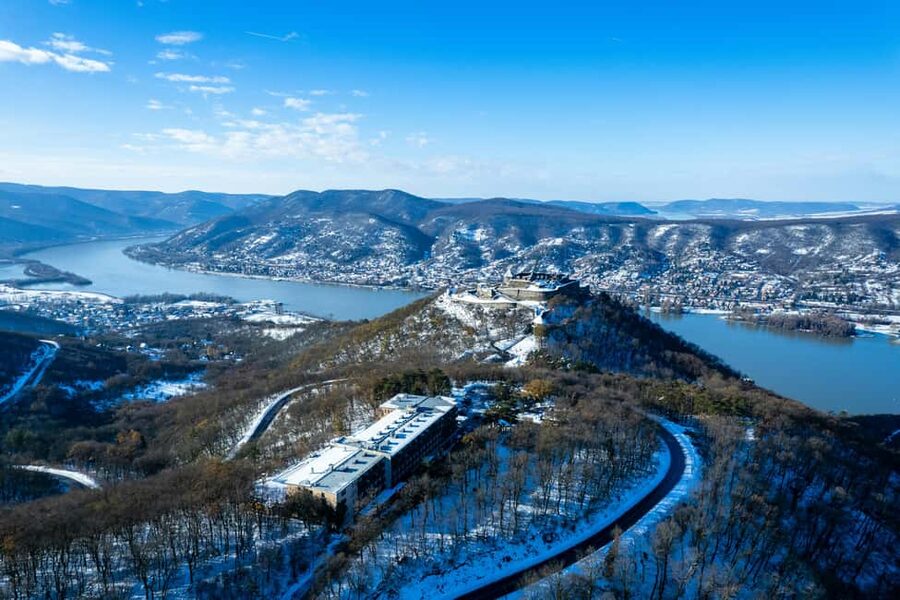 Visegrád Hike & Castle Tour with Ferry from Budapest - Meeting at Nyugati and riding beside the Danube