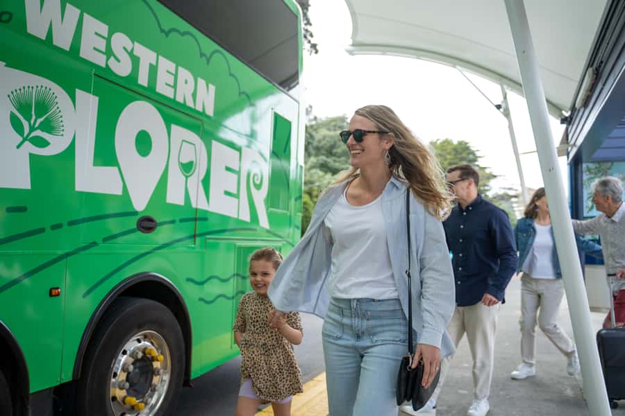 Waiheke Island: Ferry & Hop-On Hop-Off Explorer Bus Tickets - Why Waiheke works so well as an Auckland day trip