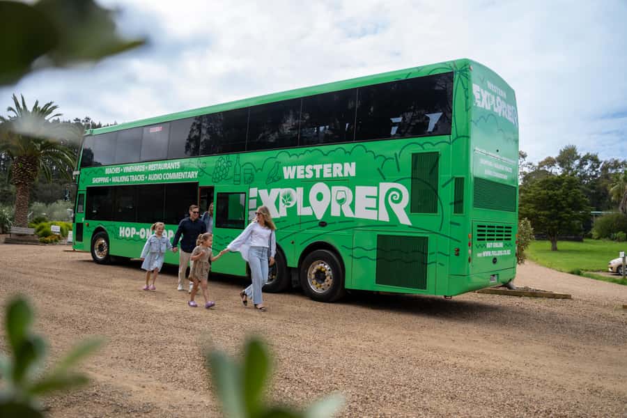 Waiheke Island: Ferry & Hop-On Hop-Off Explorer Bus Tickets - Getting your bearings at Mātiatia