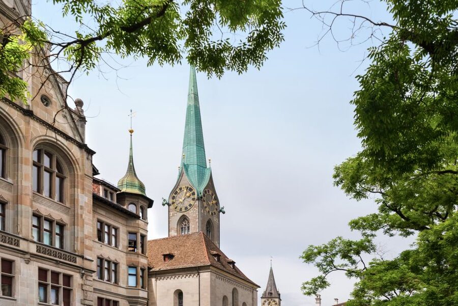 Zurich: City Highlights Tour by Bus, Cable Car, and Ferry - Timing, comfort, and the group experience
